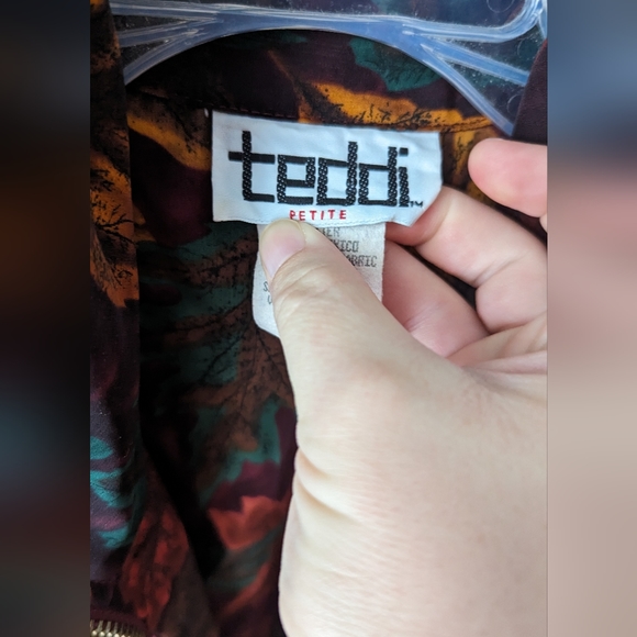 Vintage Autumn/Fall Leaves Jacket - Picture 4 of 10